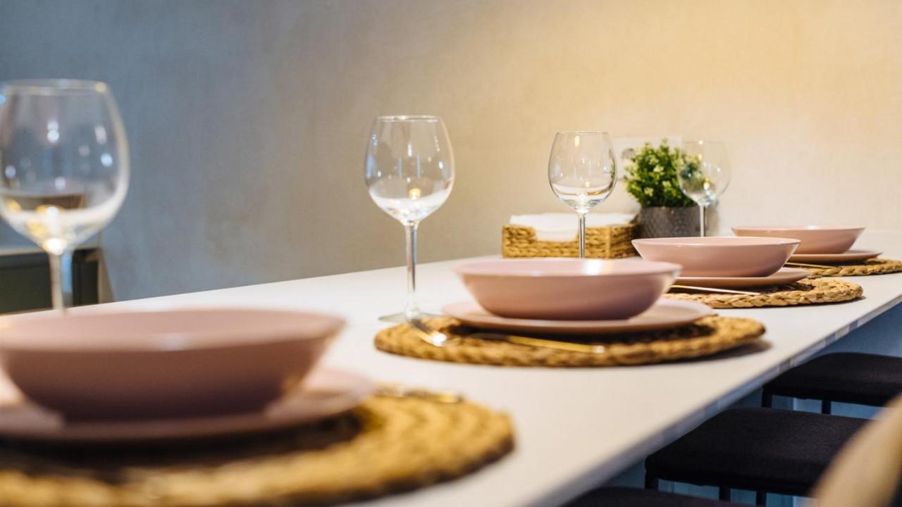 Rocio Suites Apartments Севілья Екстер'єр фото